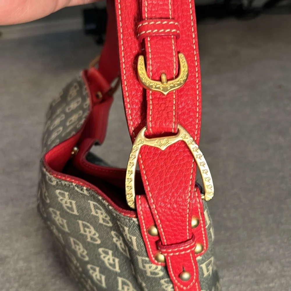 Dooney & Bourke Handbag - Authentic - Picture 5 of 7